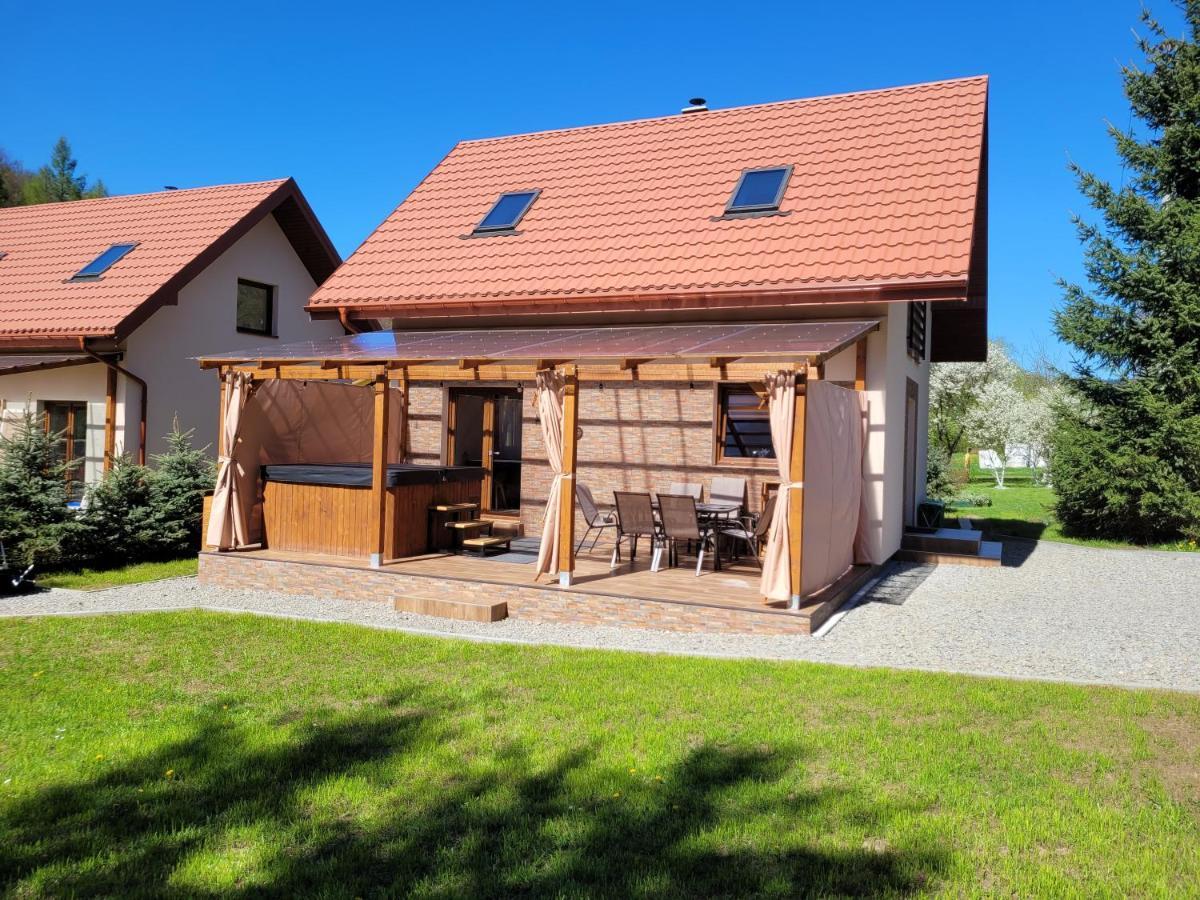 Urocza Kryjowka Ze Spa Lesko Exterior photo